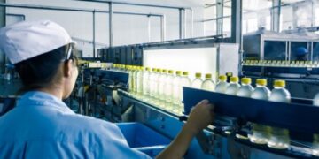 ELABORACIÓN DE REFRESCOS Y AGUAS DE BEBIDAS ENVASADAS