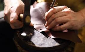 ORGANIZACIÓN Y GESTIÓN DE LA PRODUCCIÓN EN INDUSTRIAS DEL MUEBLE Y CARPINTERÍA